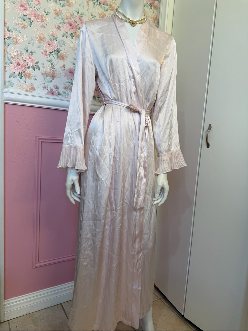 Intimo Pale Blush Satin Long Robe with Tie Belt